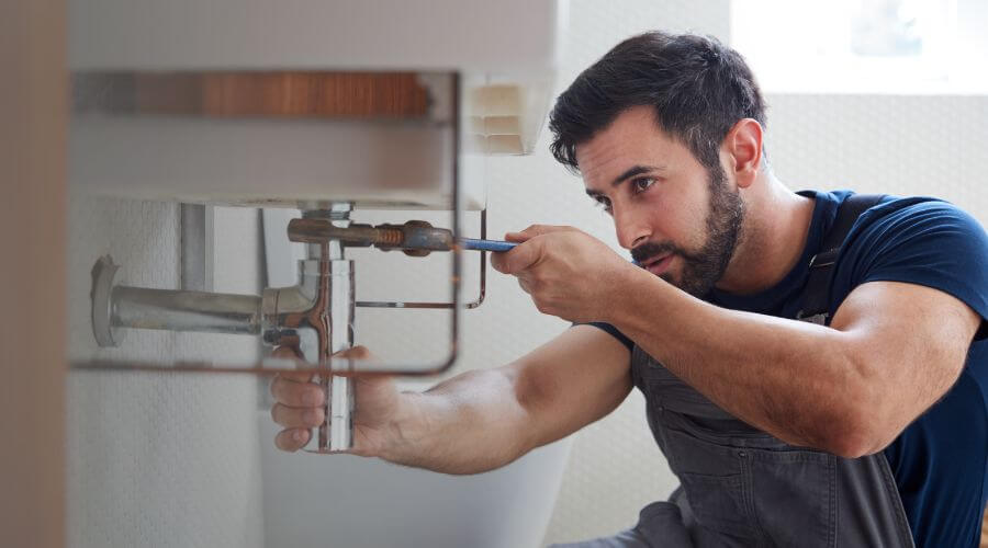 Professional water heater installation services in Iuka, KS
